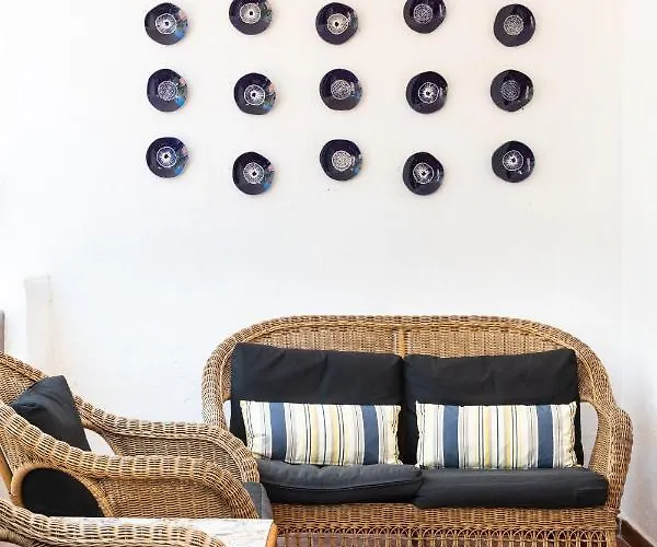 Port Royal Apartments, Heated Pool, Speed Wifi, Terrace