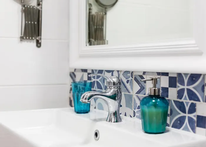 Port Royal Apartments, Heated Pool, Speed Wifi, Terrace *
