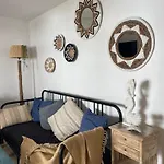 Port Royal Apartments, Heated Pool, Speed Wifi, Terrace أرونا