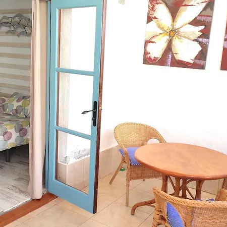 Port Royal Apartments, Heated Pool, Speed Wifi, Terrace Apartment Arona (Tenerife)
