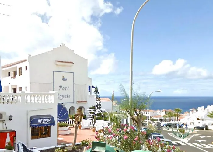Port Royal Apartments, Heated Pool, Speed Wifi, Terrace *